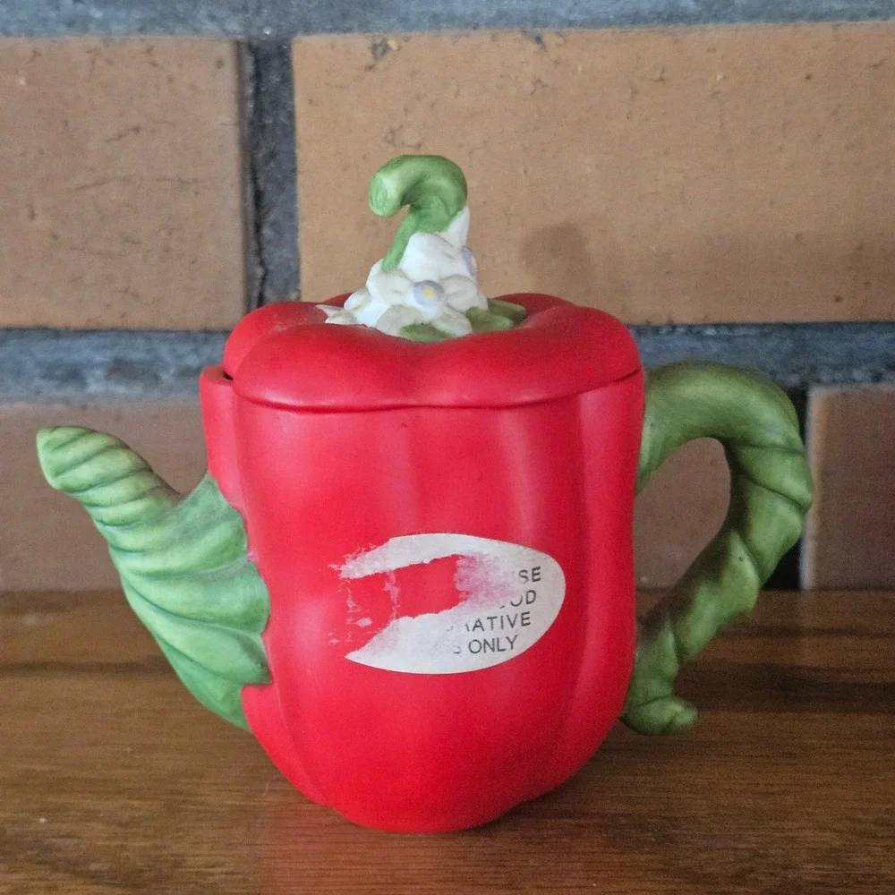 Avon Collectibles 1996 Red Pepper Teapot Trinket Box 3.75